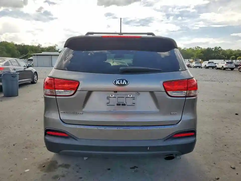 5XYPG4A32HG287471 2017 KIA SORENTO-5