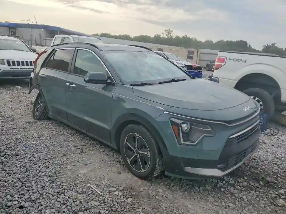 KNDCT3LE5P5071091 2023 KIA NIRO-3