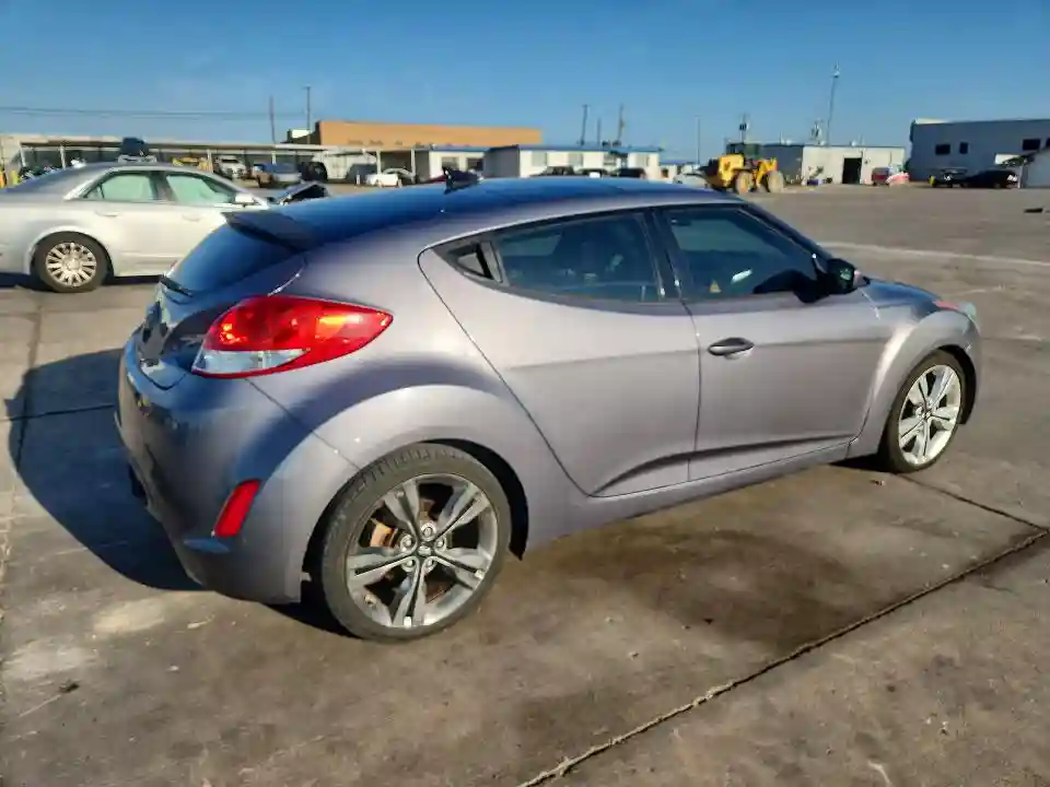 KMHTC6AD1HU314443 2017 HYUNDAI VELOSTER-2