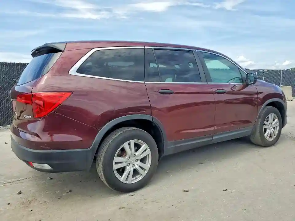 5FNYF6H11JB068635 2018 HONDA PILOT-2