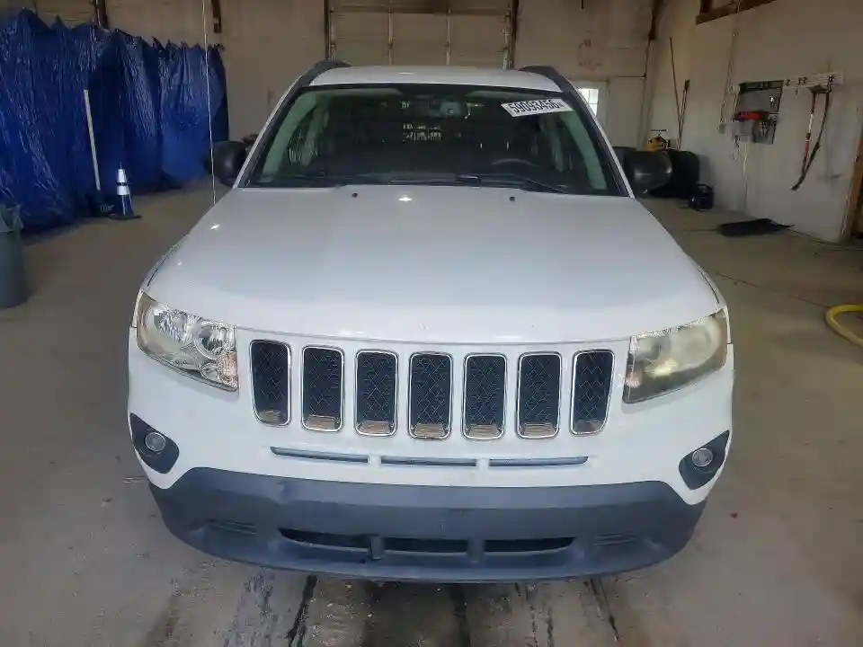 1C4NJCBA8HD136617 2017 JEEP COMPASS-4