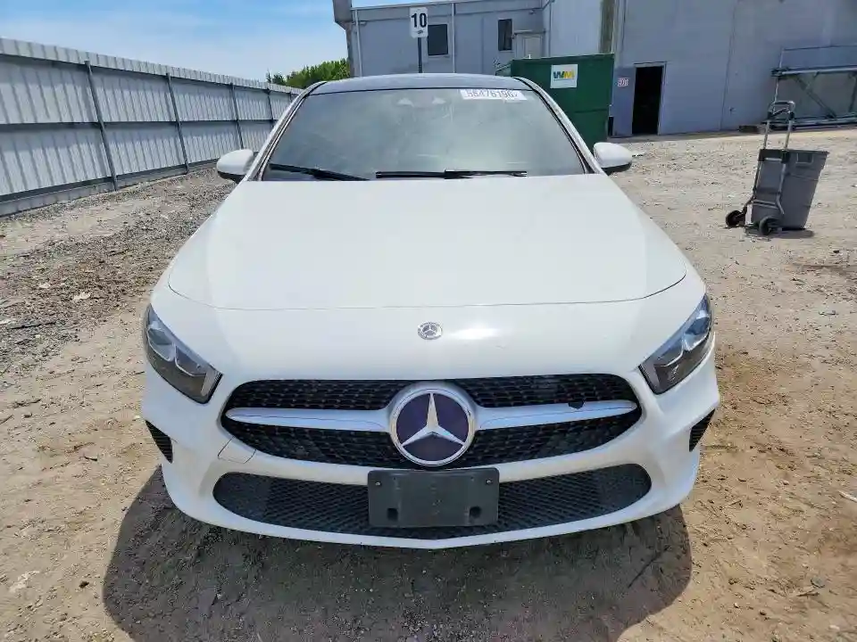 WDD3G4FB9KW002697 2019 MERCEDES-BENZ A-CLASS-4