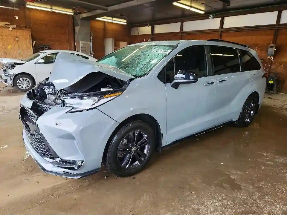 5TDDSKFC3SS169261 2025 TOYOTA SIENNA-0