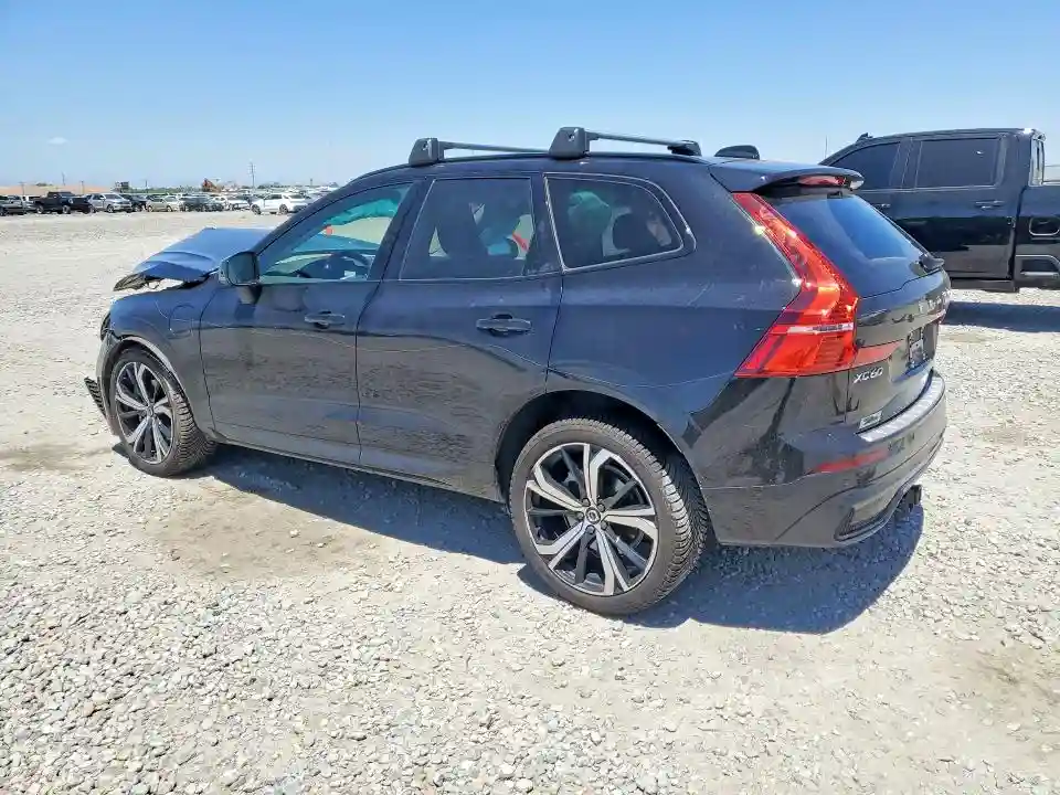 YV4H60RM2S1050464 2025 VOLVO XC60-1