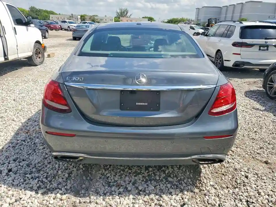 WDDZF4JB8HA067535 2017 MERCEDES-BENZ E-CLASS-5