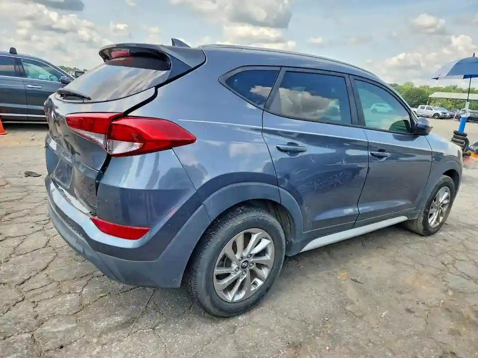 KM8J33A46JU663500 2018 HYUNDAI TUCSON-2