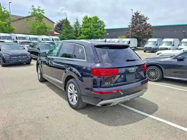 WA1LAAF73KD028482 2019 AUDI Q7-2