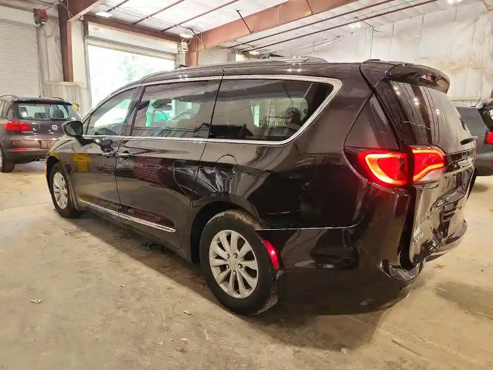 2C4RC1BG6JR270002 2018 CHRYSLER PACIFICA-1