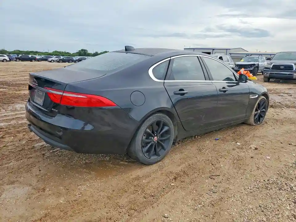 SAJBD4BN4HCY46253 2017 JAGUAR XF-2