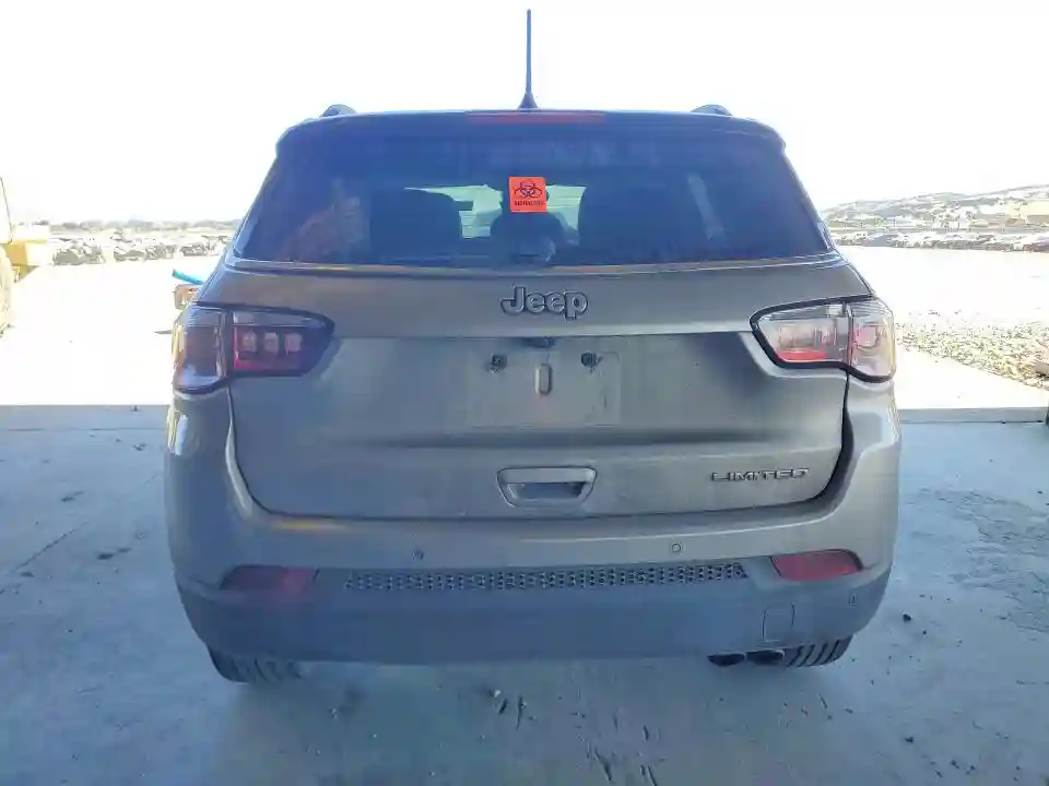 3C4NJCCB5JT257080 2018 JEEP COMPASS-5