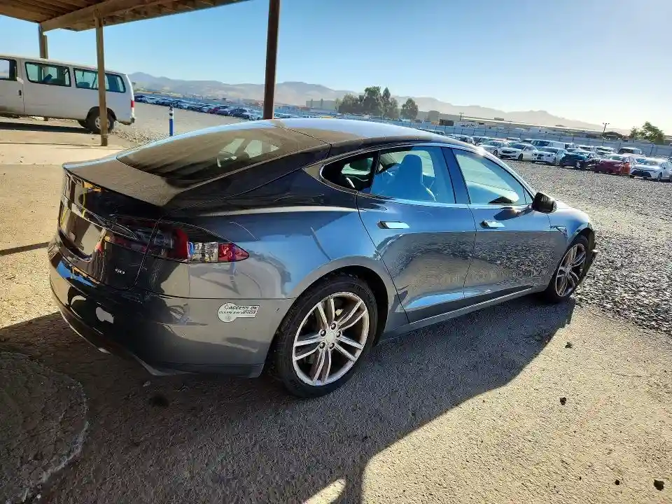 5YJSA1CG6DFP17255 2013 TESLA MODEL S-2