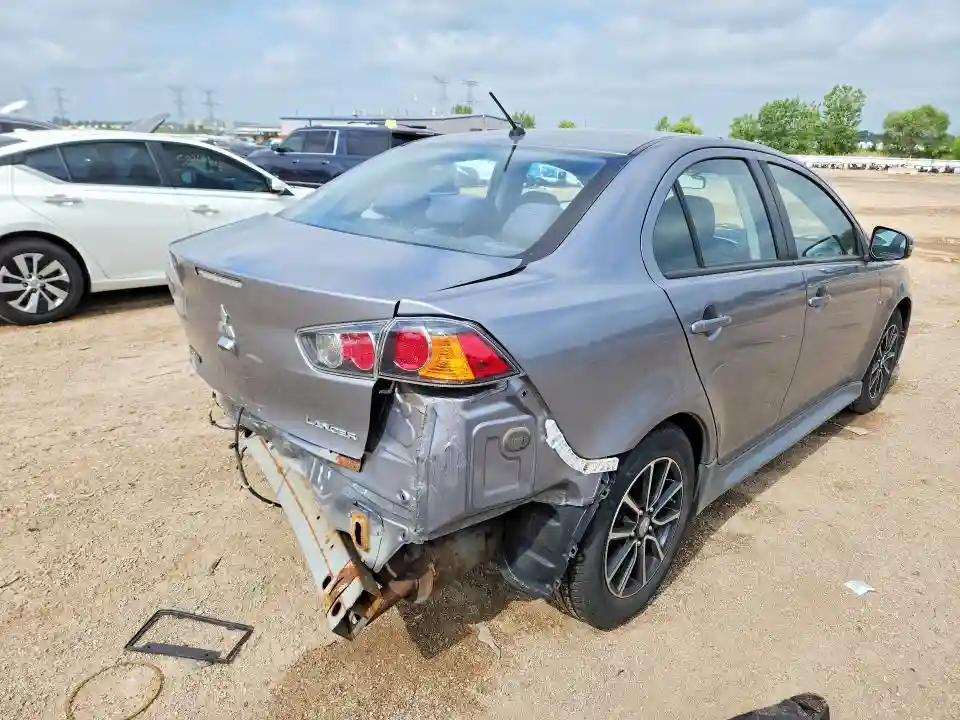 JA32U2FU8HU003587 2017 MITSUBISHI LANCER-2