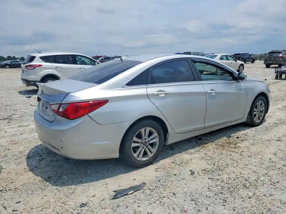 5NPEB4AC5DH538556 2013 HYUNDAI SONATA-2