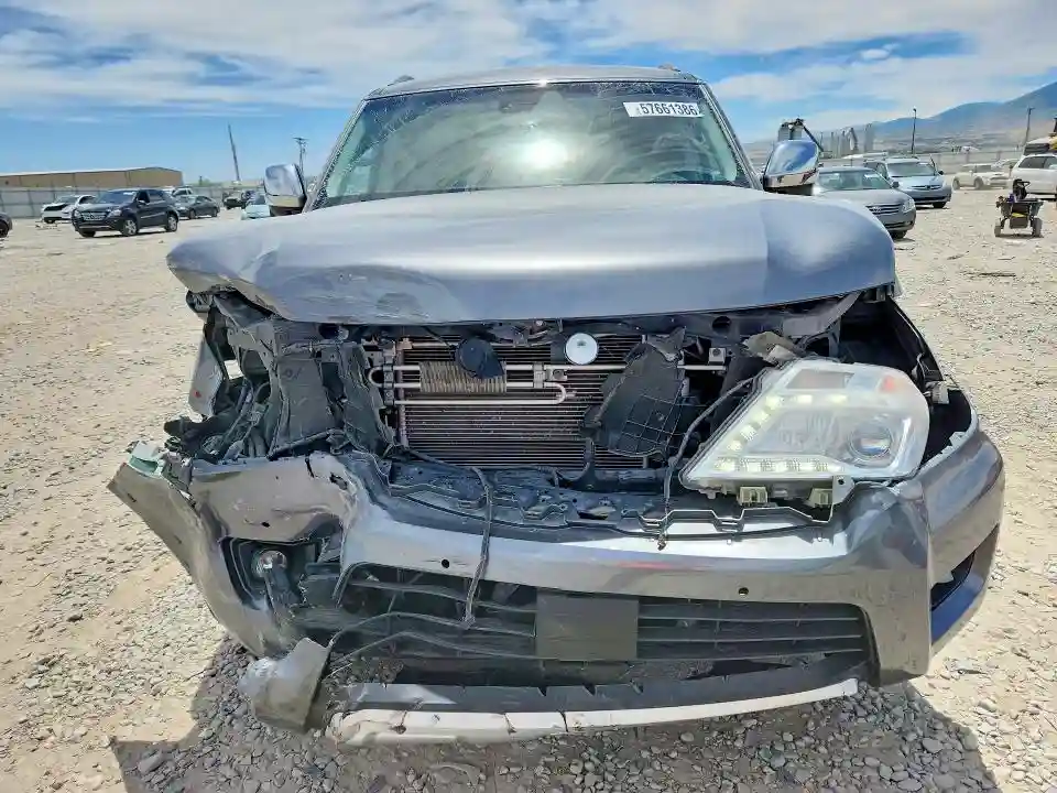 JN8AY2NEXH9705087 2017 NISSAN ARMADA-4