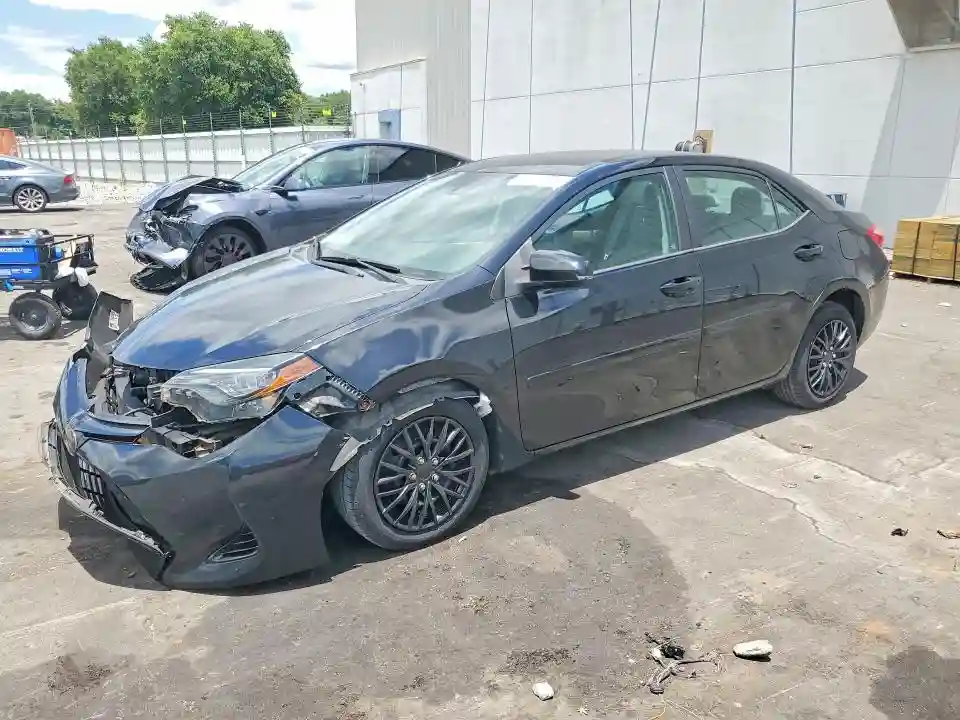 2T1BURHE2JC974359 2018 TOYOTA COROLLA-0