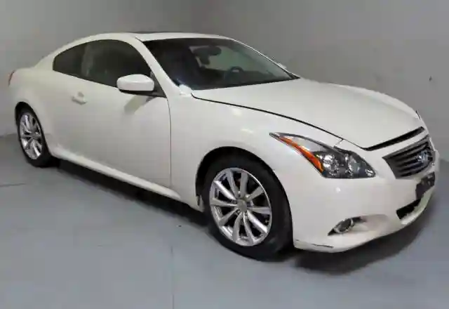 JN1CV6EK0FM870654 2015 INFINITI Q60 COUPE-0