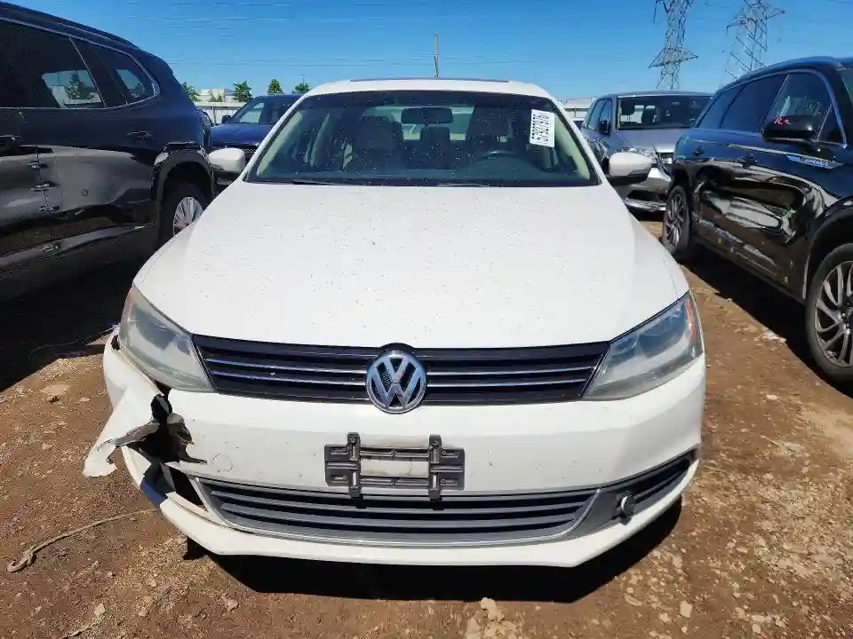 3VWLL7AJ5DM381400 2013 VOLKSWAGEN JETTA-4