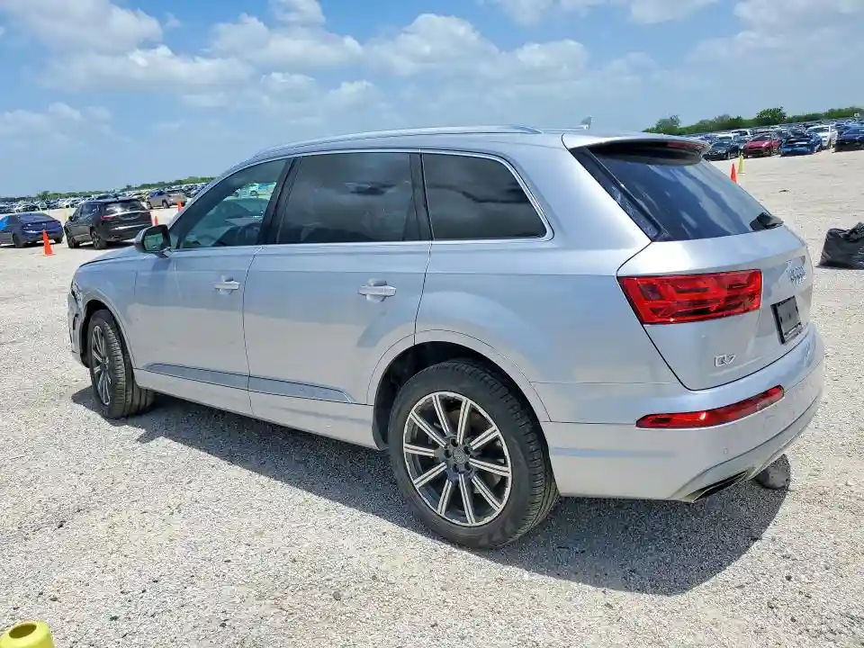 WA1AHAF72KD041856 2019 AUDI Q7-1