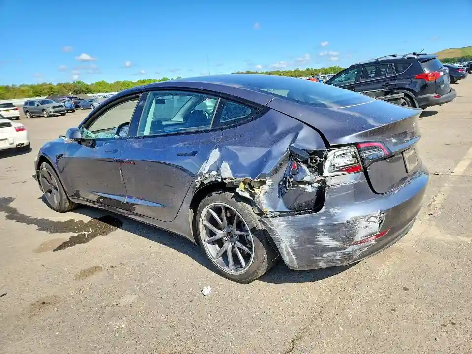5YJ3E1EA9PF679168 2023 TESLA MODEL 3-1
