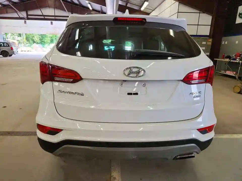 5XYZUDLB1JG556569 2018 HYUNDAI SANTA FE-5