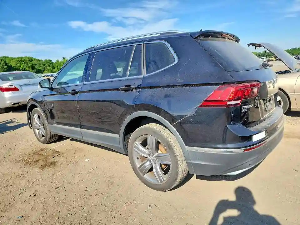 3VV2B7AX5LM080907 2020 VOLKSWAGEN TIGUAN-1