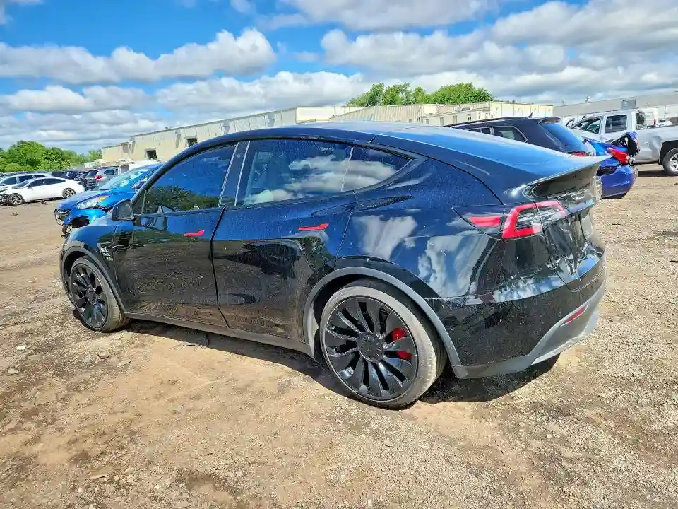 7SAYGDEF0NF397580 2022 TESLA MODEL Y-1