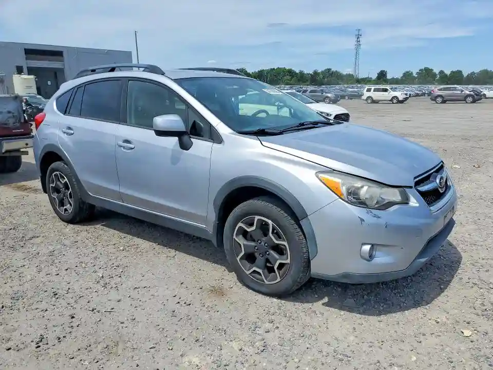 JF2GPAVC2E8274068 2014 SUBARU XV-3