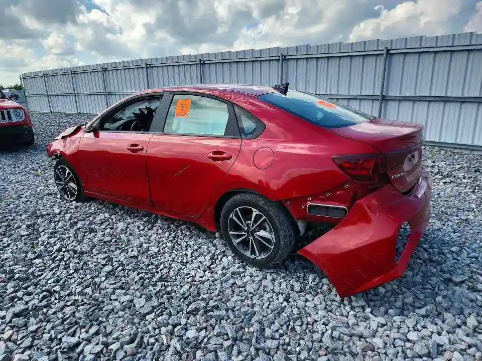 3KPF24AD3RE767813 2024 KIA FORTE LXS-1