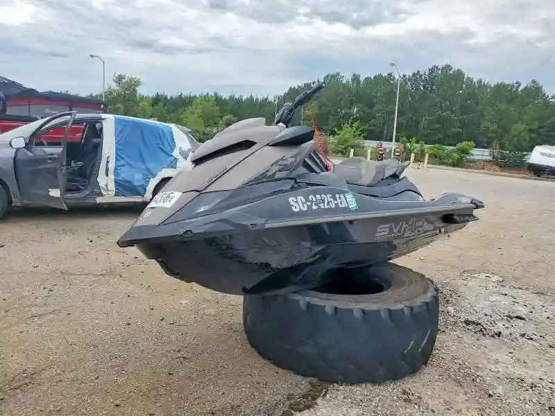 YAMA1676L122 2022 YAMAHA GP 1800B-Y-1