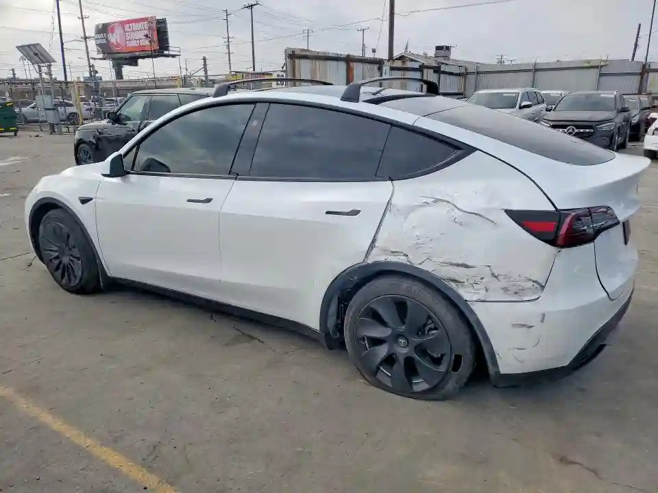 7SAYGAEE1PF881184 2023 TESLA MODEL Y-1