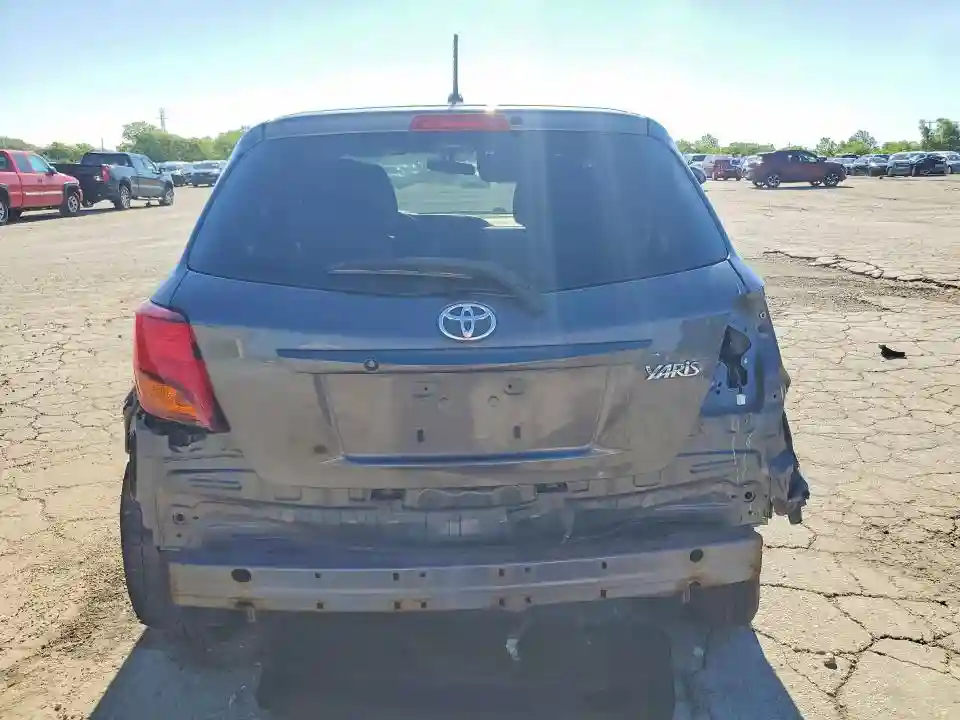 VNKKTUD33FA046539 2015 TOYOTA YARIS-5
