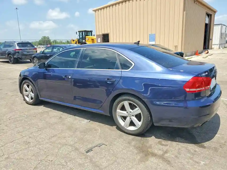 1VWBT7A31FC033336 2015 VOLKSWAGEN PASSAT-1