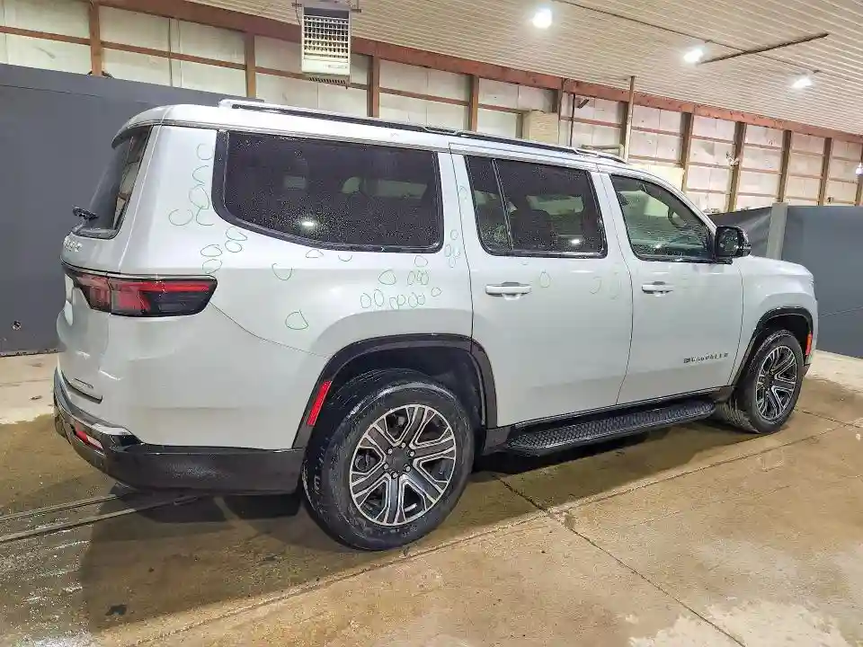 1C4SJUBPXRS136452 2024 JEEP WAGONEER-2