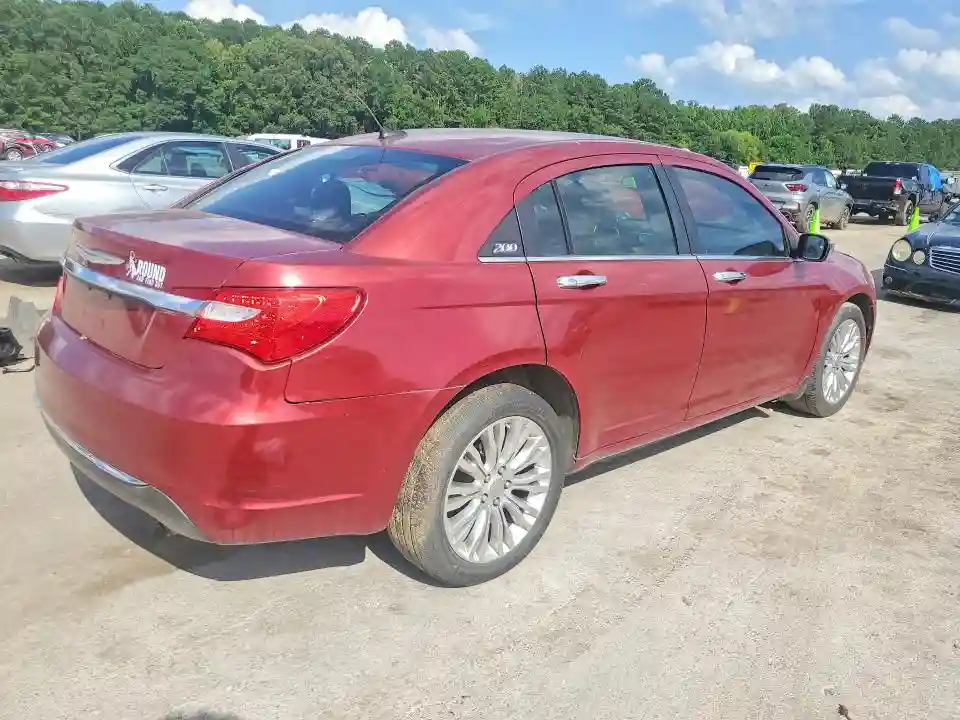 1C3BC2FB1BN600640 2011 CHRYSLER 200-2