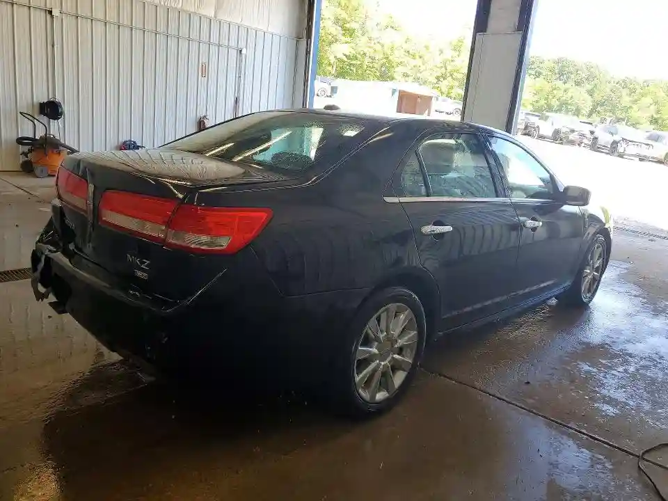 3LNHL2JC5BR757909 2011 LINCOLN MKZ-2