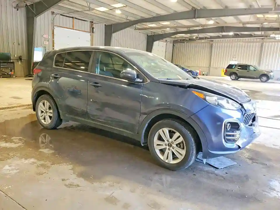 KNDPMCAC6J7401820 2018 KIA SPORTAGE-3