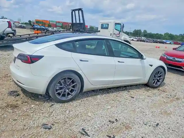 5YJ3E1EB1NF315154 2022 TESLA MODEL 3-2