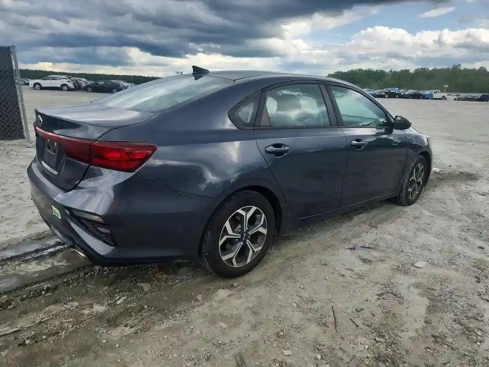 3KPF24AD6KE014038 2019 KIA FORTE LXS-2