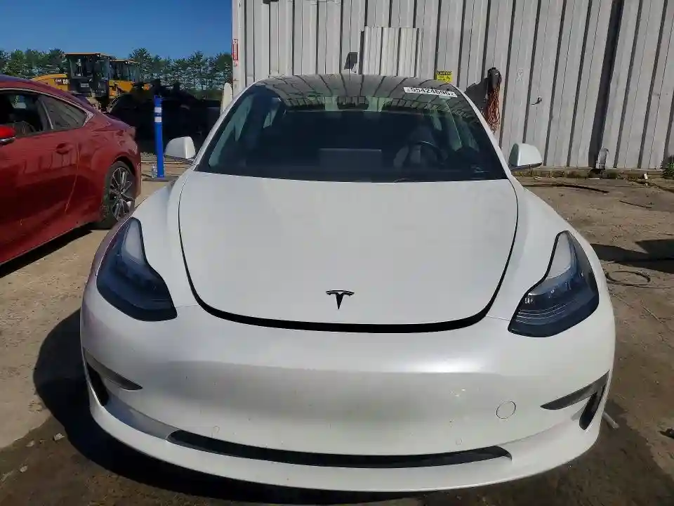 5YJ3E1EB5KF387955 2019 TESLA MODEL 3-4