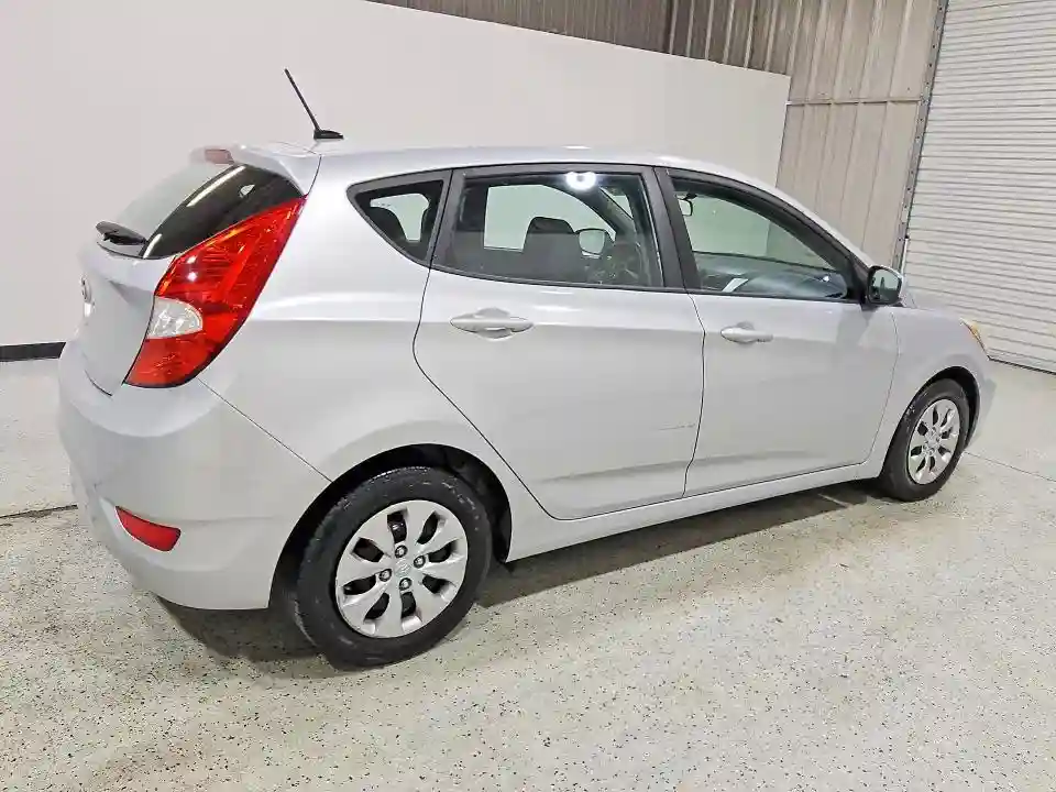 KMHCT5AE6HU312562 2017 HYUNDAI ACCENT-2