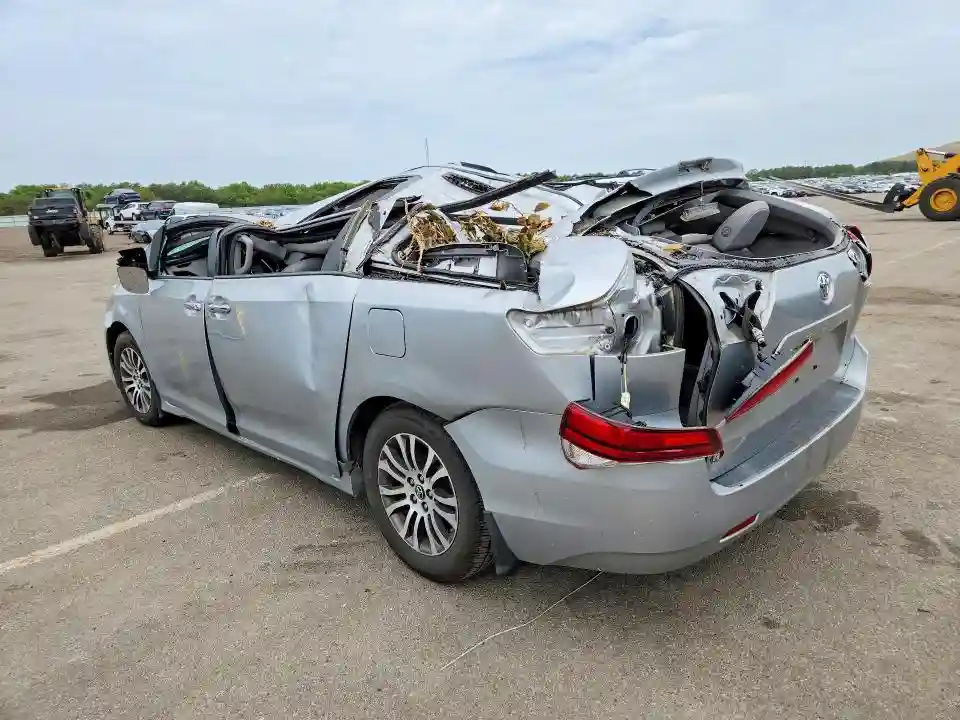 5TDYZ3DC5KS980517 2019 TOYOTA SIENNA-1