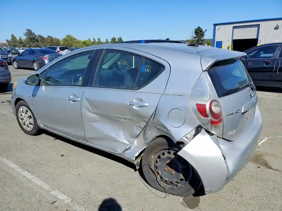 JTDKDTB32C1001400 2012 TOYOTA PRIUS C TH-1