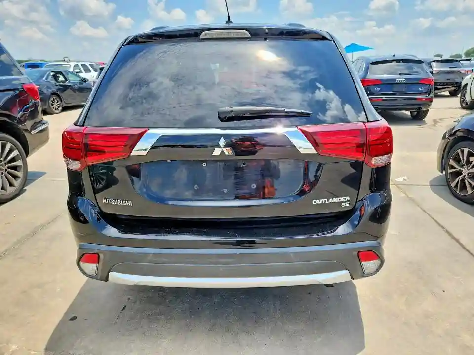 JA4AD3A38GZ011797 2016 MITSUBISHI OUTLANDER-5