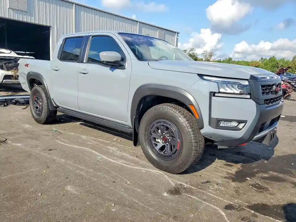 1N6ED1EKXTN613113 2026 NISSAN FRONTIER-3
