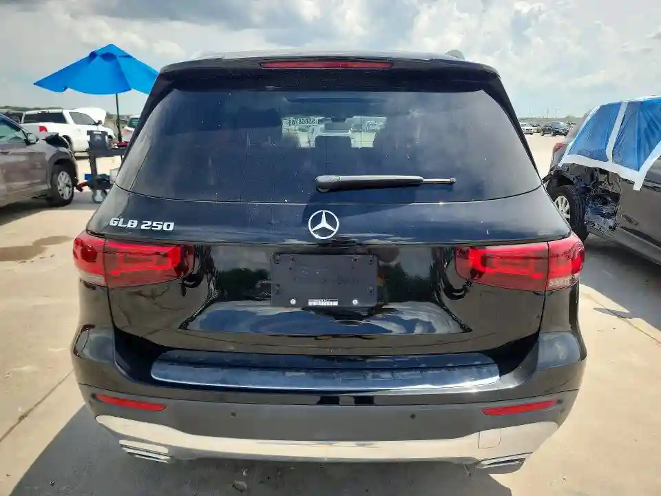 W1N4M4GB6MW144717 2021 MERCEDES-BENZ GLB-CLASS-5