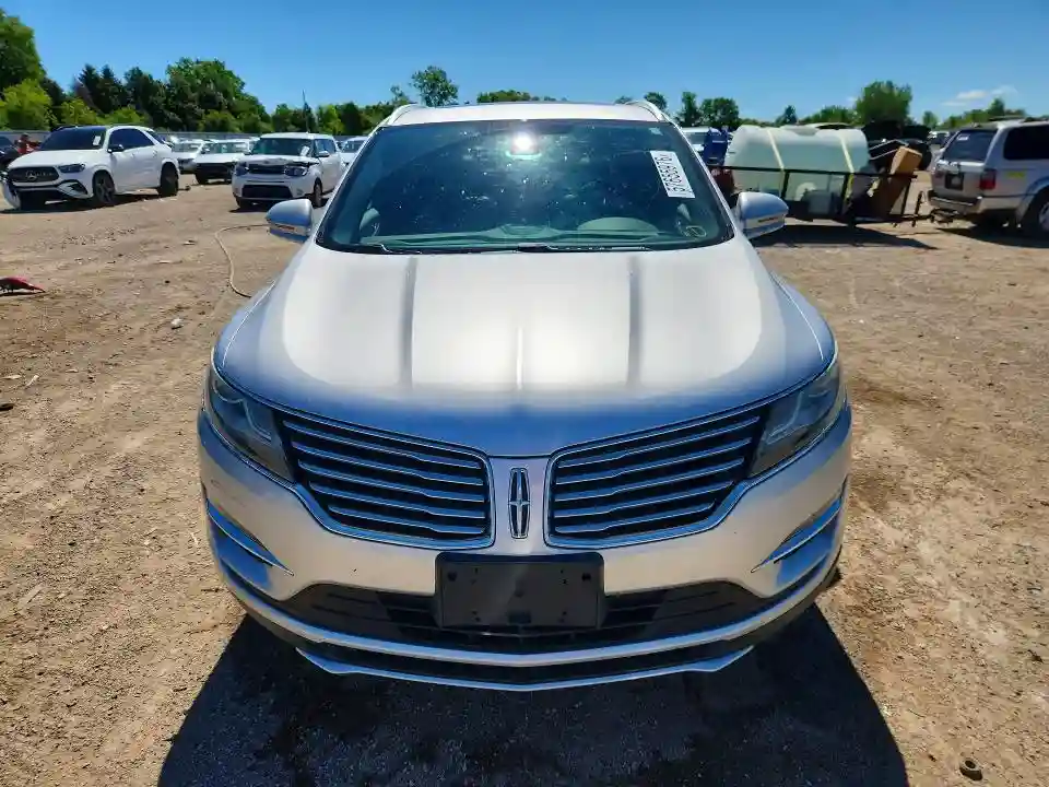 5LMCJ3D95HUL00019 2017 LINCOLN MKC-4