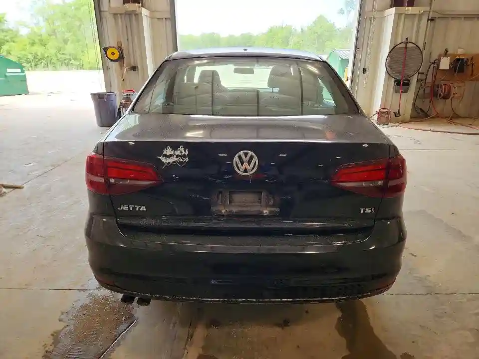 3VW167AJ6HM283058 2017 VOLKSWAGEN JETTA-5