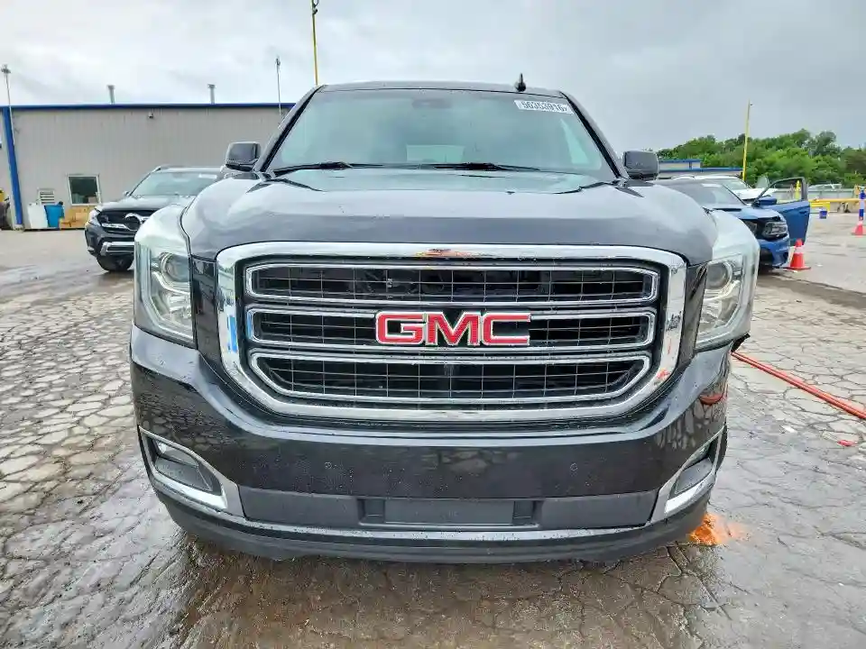 1GKS1GKC4JR253300 2018 GMC YUKON-4