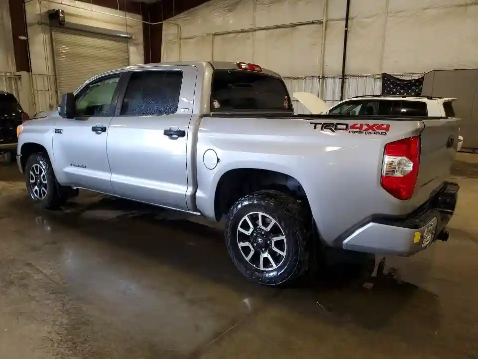 5TFDW5F17HX647429 2017 TOYOTA TUNDRA-1