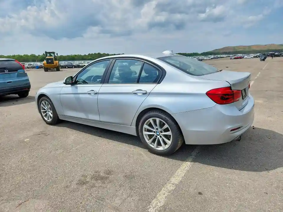 WBA8A3C51JA499795 2018 BMW 3 SERIES-1